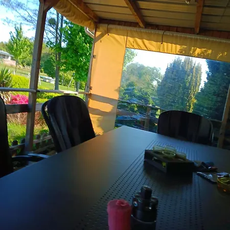 Le Petit Paradis D'hetty Parque de Campismo